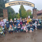 klasy 3 w jesiennym ogrodzie